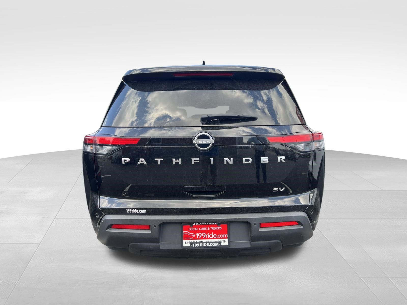 Used 2024 Nissan Pathfinder SV FWD image 6