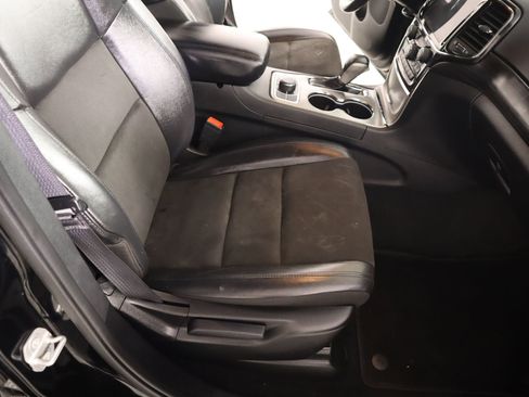 Used 2022 Jeep Grand Cherokee Laredo X image 14