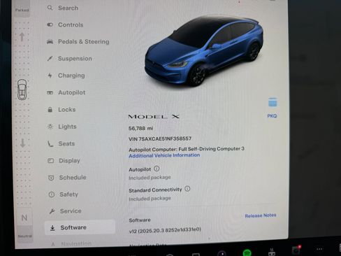 Used 2022 Tesla Model X image 21