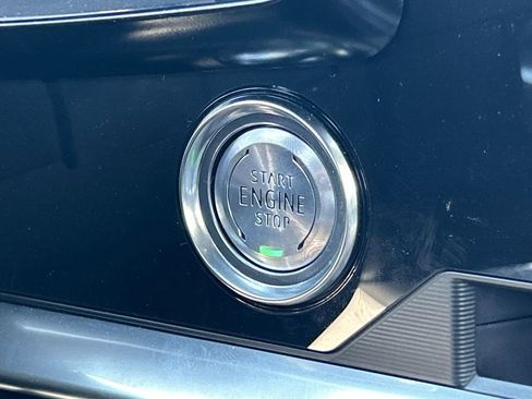 Used 2025 Chevrolet Corvette Stingray Coupe w/ 1LT image 17