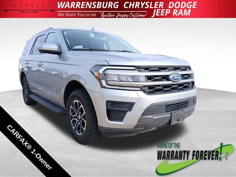 Used 2024 Ford Expedition XLT image 1