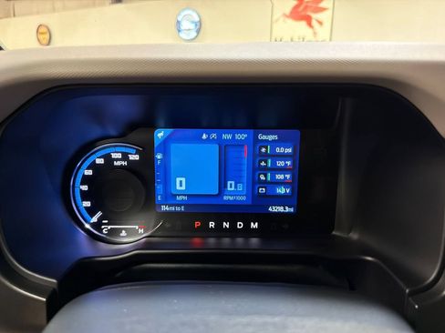 Used 2023 Ford Bronco Wildtrak AWD/4WD image 18