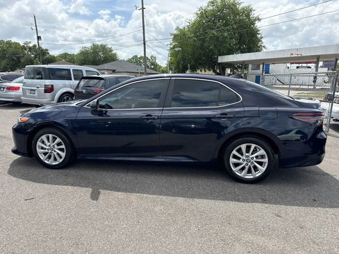 Used 2022 Toyota Camry LE image 8