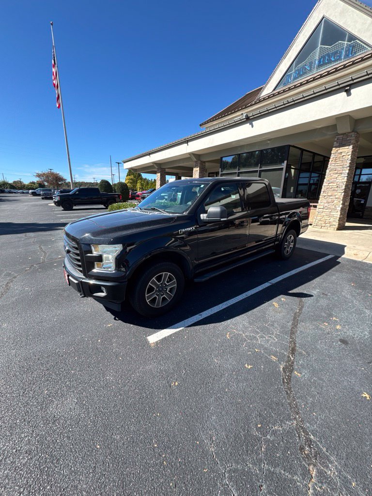 Used 2017 Ford F150 XLT w/ Equipment Group 302A Luxury AWD/4WD image 1