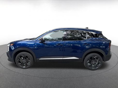 Used 2026 Nissan Kicks SR FWD image 6