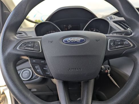 Used 2017 Ford Escape SE AWD/4WD image 18