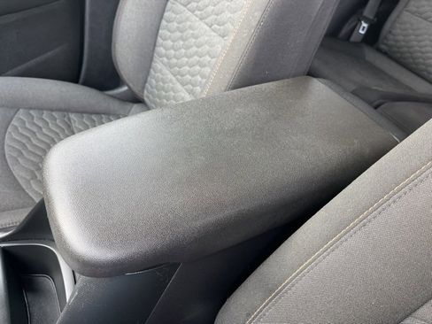 Used 2019 Chevrolet Equinox LT image 30