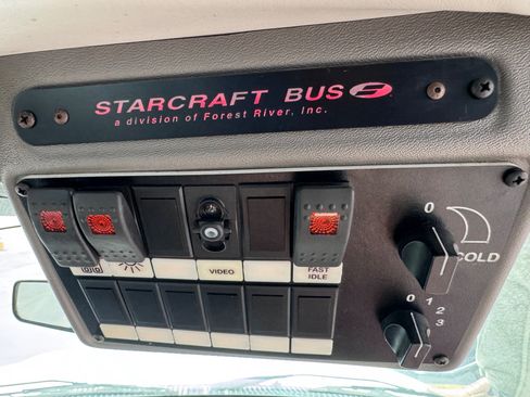 Used 2016 Ford E-450 and Econoline 450 Super Duty w/ Shuttle Bus Prep Package RWD image 19