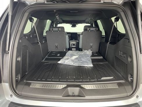 Certified 2026 GMC Yukon XL AT4 w/ AT4 Premium Package AWD/4WD image 13