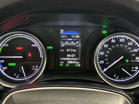 Used 2021 Toyota Camry LE image 23