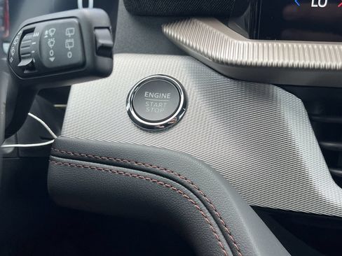 New 2027 Ford Explorer Active w/ Active Comfort Package RWD image 6