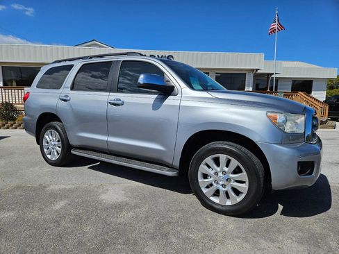 Used 2016 Toyota Sequoia Platinum AWD/4WD image 8