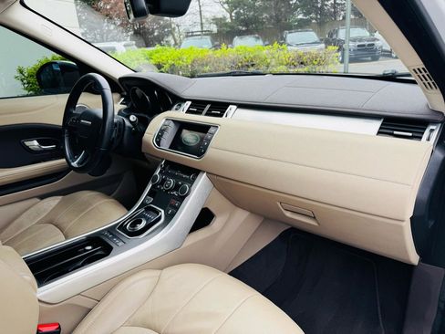 Used 2016 Land Rover Range Rover Evoque SE AWD/4WD image 24