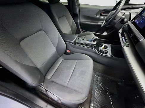 Used 2023 Toyota Prius LE FWD image 15