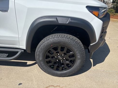New 2026 Chevrolet Colorado Trail Boss AWD/4WD image 4