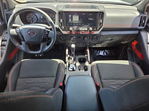 Used 2025 Nissan Frontier PRO-4X w/ Pro Convenience Package AWD/4WD image 13
