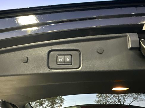 New 2025 Nissan Pathfinder Platinum image 21