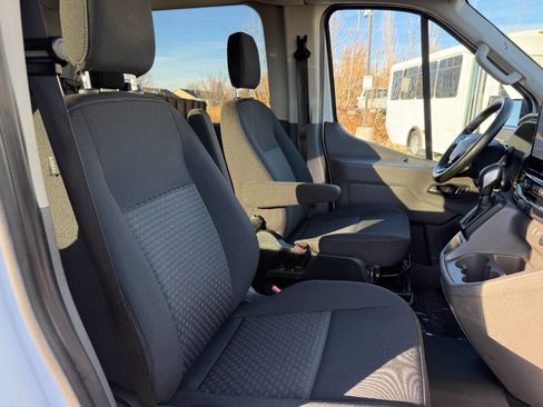Used 2023 Ford Transit 350 XLT image 19