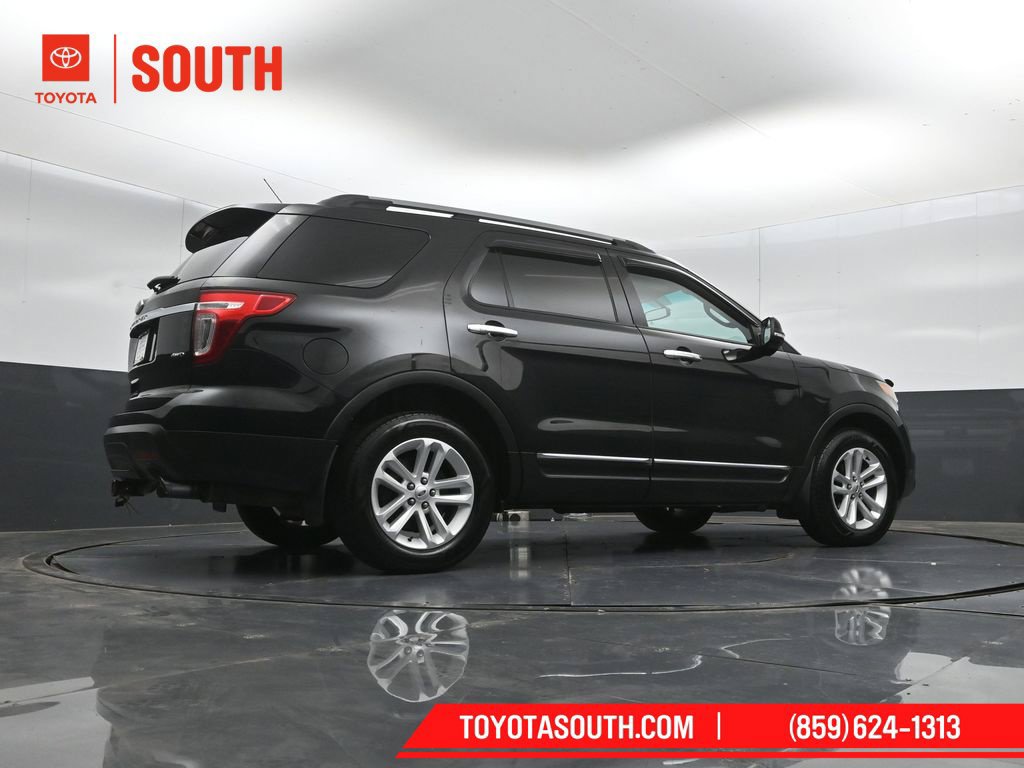 Used 2013 Ford Explorer XLT AWD/4WD image 36