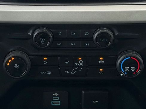 Used 2024 Ford F250 XLT w/ FX4 Off-Road Package image 17