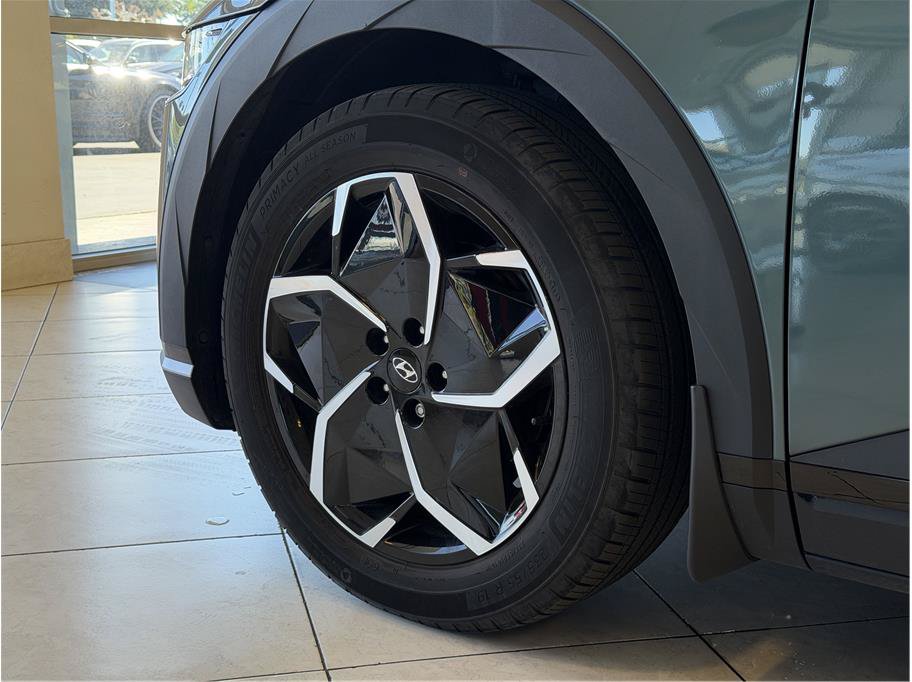 Used 2024 Hyundai Ioniq 5 SEL RWD image 9