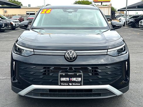 Used 2026 Volkswagen Tiguan SE FWD image 10