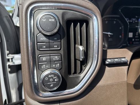 Used 2023 GMC Sierra 2500 Denali w/ Denali Ultimate Package image 15