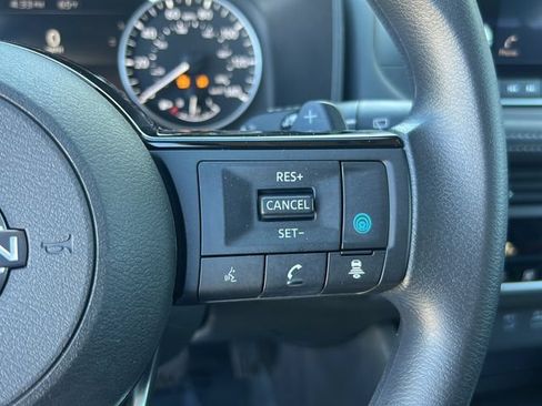 Used 2023 Nissan Rogue SV AWD/4WD image 23