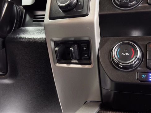 Used 2021 Ford F250 Lariat w/ Lariat Value Package image 16