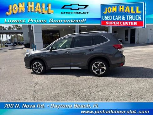 Used 2022 Subaru Forester Touring image 4