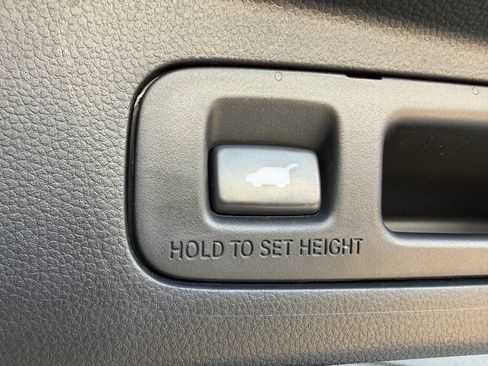 Used 2025 Honda CR-V EX-L image 31
