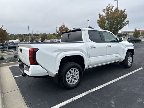 New 2025 Toyota Tacoma SR5 image 6
