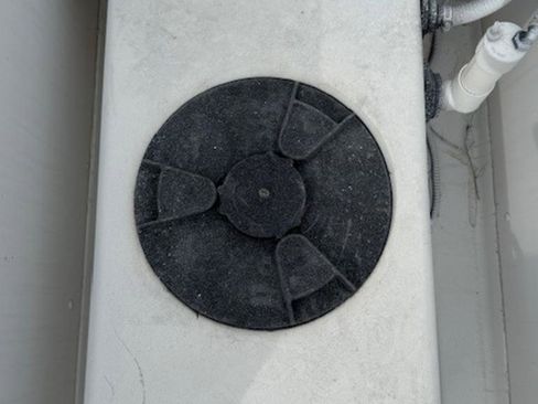 Used 2015 Nissan Frontier SV image 14