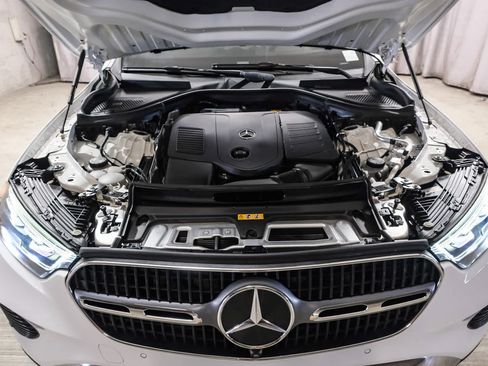 Certified 2023 Mercedes-Benz GLC 300 4MATIC image 32