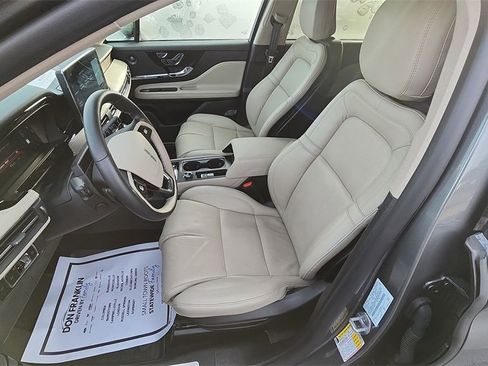 Used 2025 Lincoln Corsair Reserve w/ Equipment Group 202A image 15