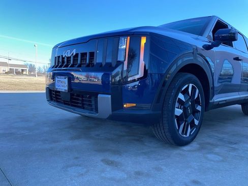 New 2027 Kia Telluride S image 16