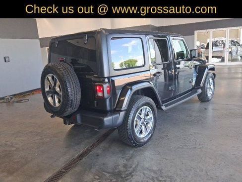 Certified 2019 Jeep Wrangler Unlimited Sahara w/ Cold Weather Group AWD/4WD image 8