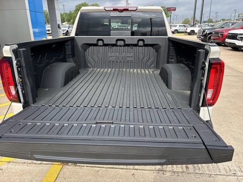 New 2026 GMC Sierra 1500 Denali Ultimate AWD/4WD image 6