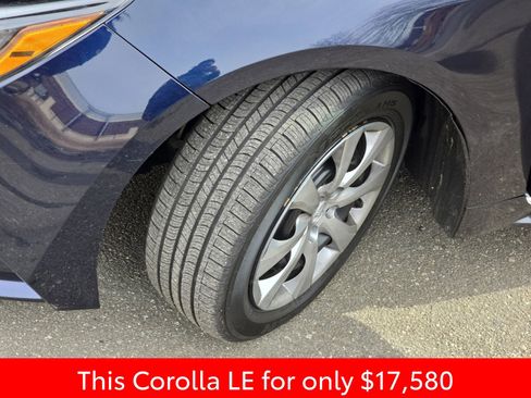 Used 2023 Toyota Corolla LE image 38