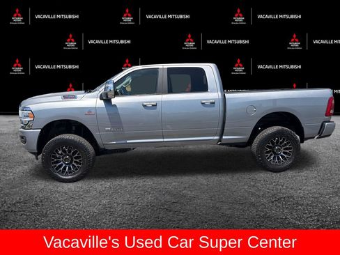 Used 2024 RAM 2500 Laramie AWD/4WD image 3