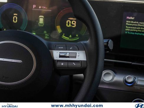 New 2026 Hyundai Kona SE FWD image 18