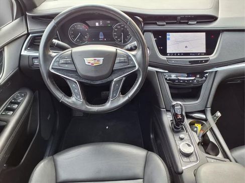 Used 2023 Cadillac XT5 Premium Luxury image 5