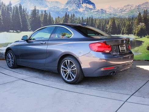 Used 2019 BMW 230i Coupe w/ Premium Package RWD image 4