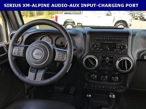 Used 2017 Jeep Wrangler Unlimited Sahara w/ Connectivity Group image 7