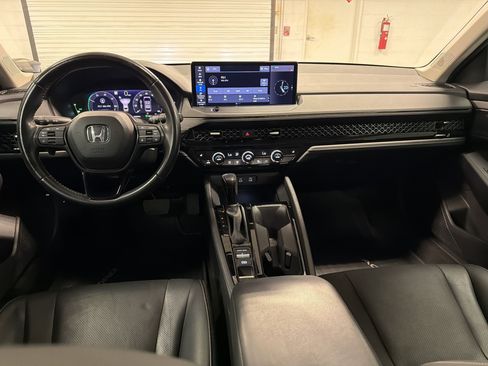 Used 2023 Honda Accord EX-L image 13