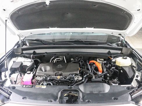 Certified 2025 Toyota Grand Highlander AWD Hybrid image 29