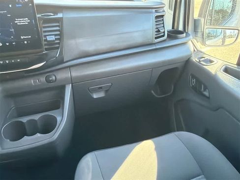 Used 2023 Ford Transit 350 XLT image 18