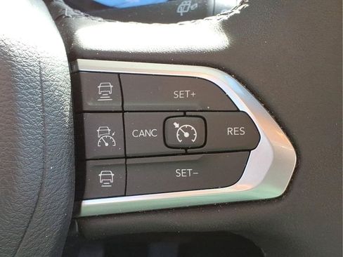 Used 2025 Jeep Compass Limited AWD/4WD image 20