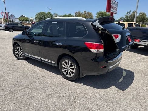 Used 2014 Nissan Pathfinder SL w/ Cargo Package FWD image 28