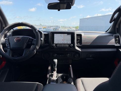 Used 2024 Nissan Frontier Pro-X RWD image 17